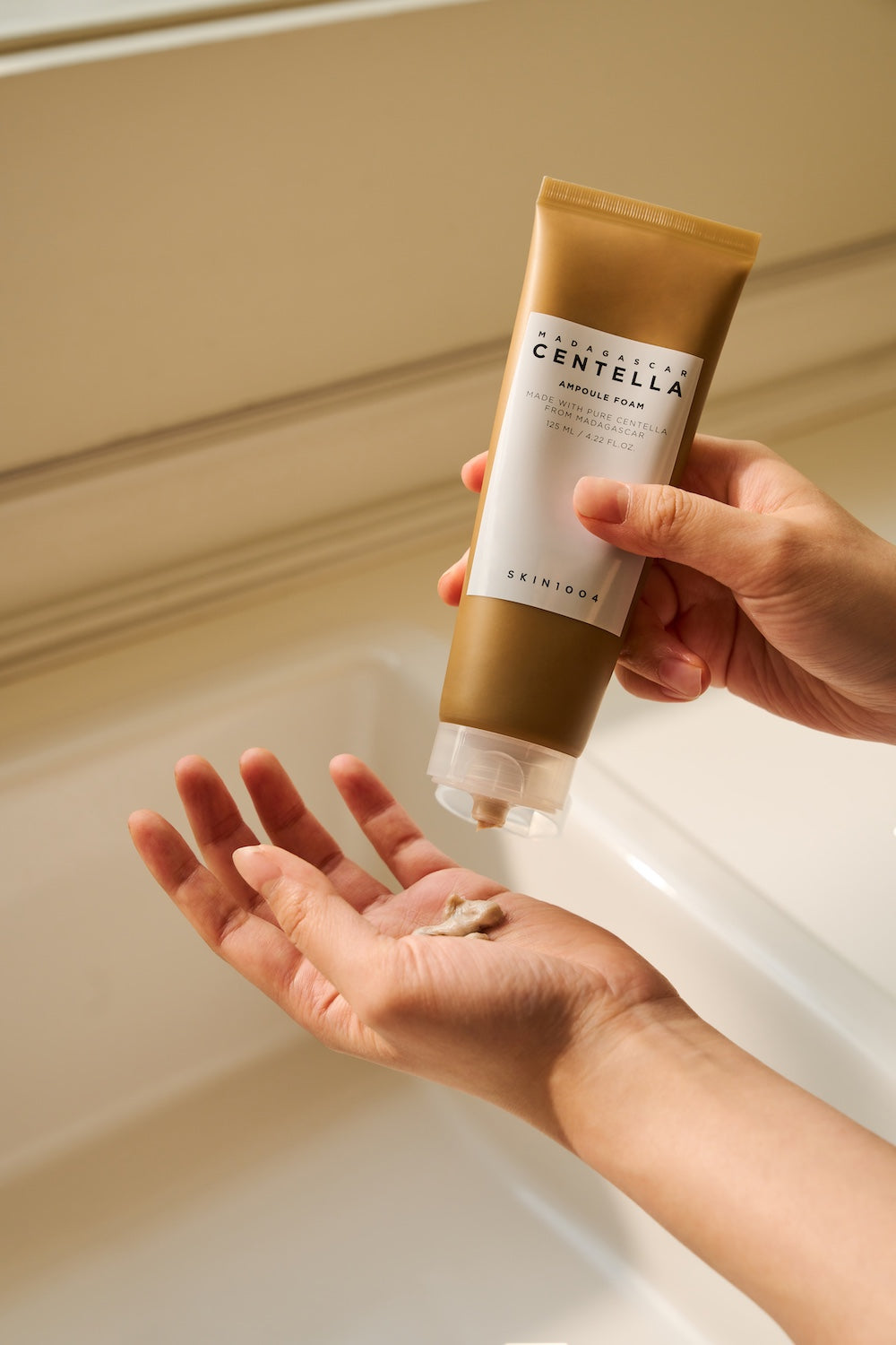 Skin1004 Madagascar Centella Ampoule Cleansing Foam 125ml